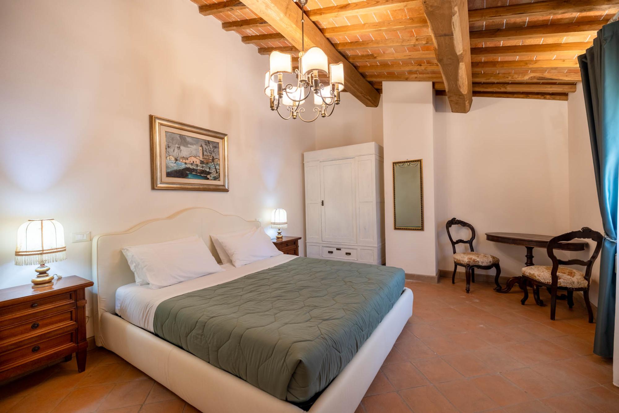 Aia Apartment